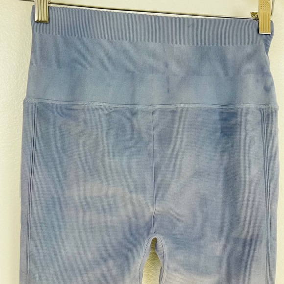 SOLD Spiritual Gangster “self Love” leggings - Picture 9 of 15